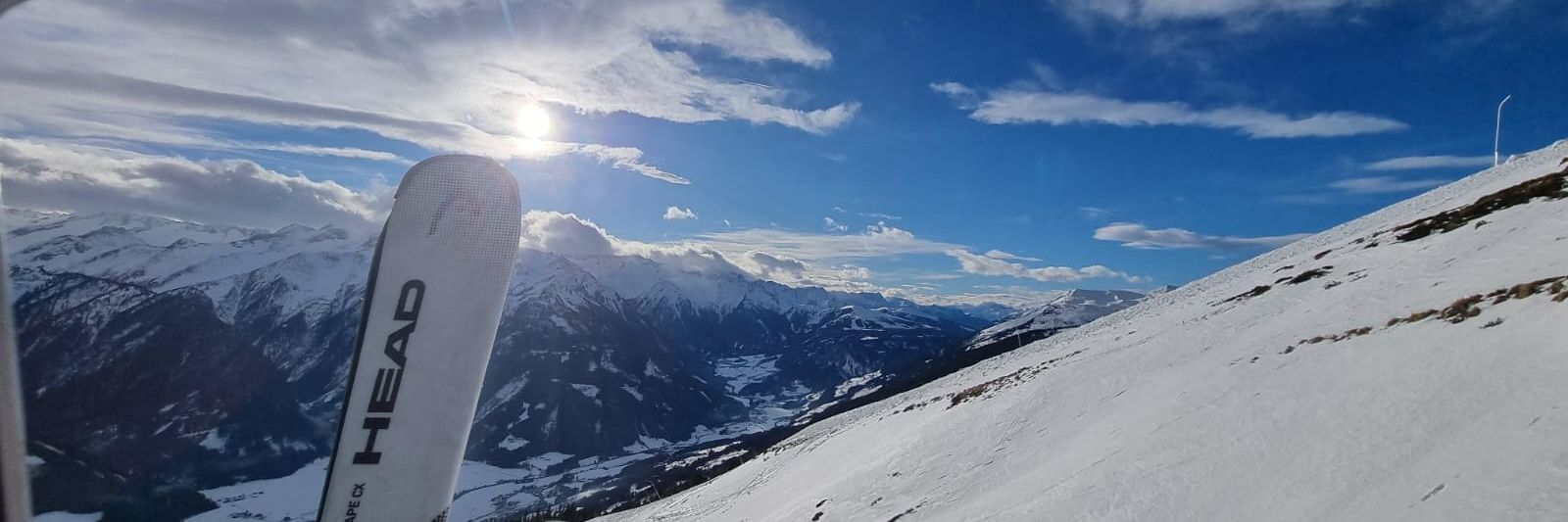 Raphaelcornelis's profile banner image