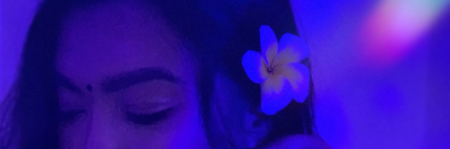 farahzerin's profile banner image