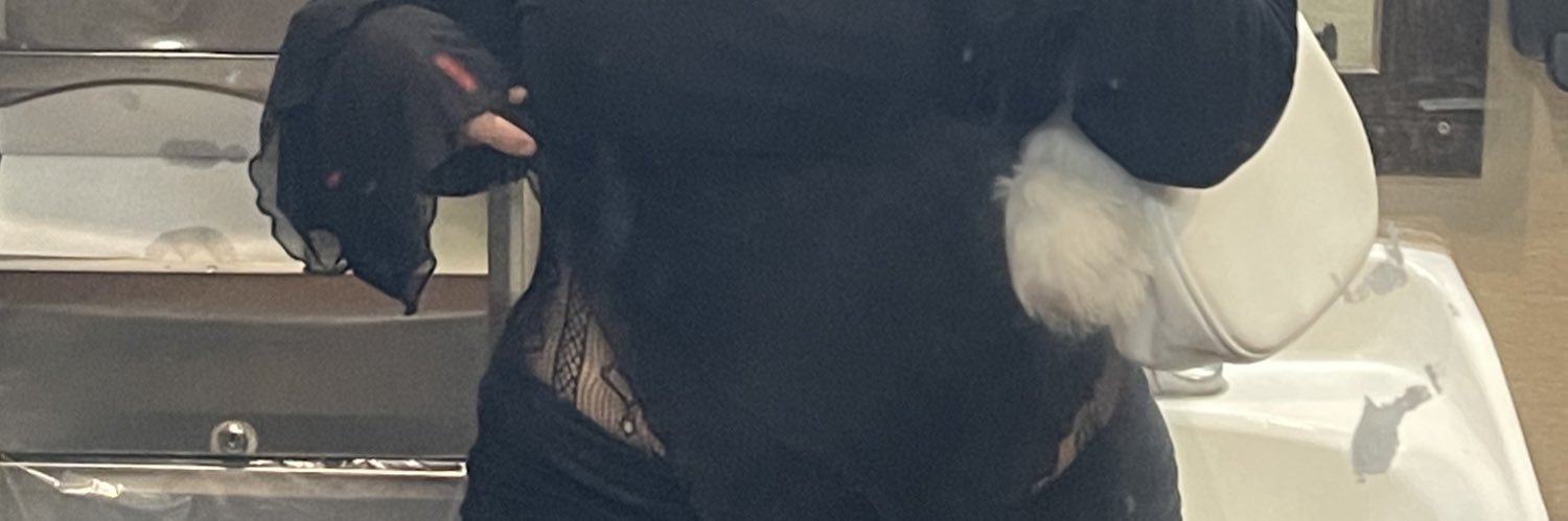 luuupeb's profile banner image