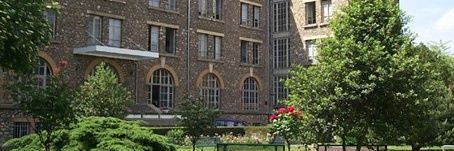 Snpden Versailles banner