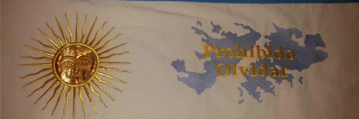doarmella's profile banner image