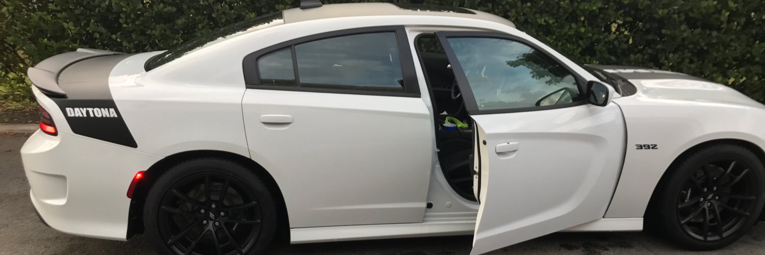 JohnsonThatGuy's profile banner image