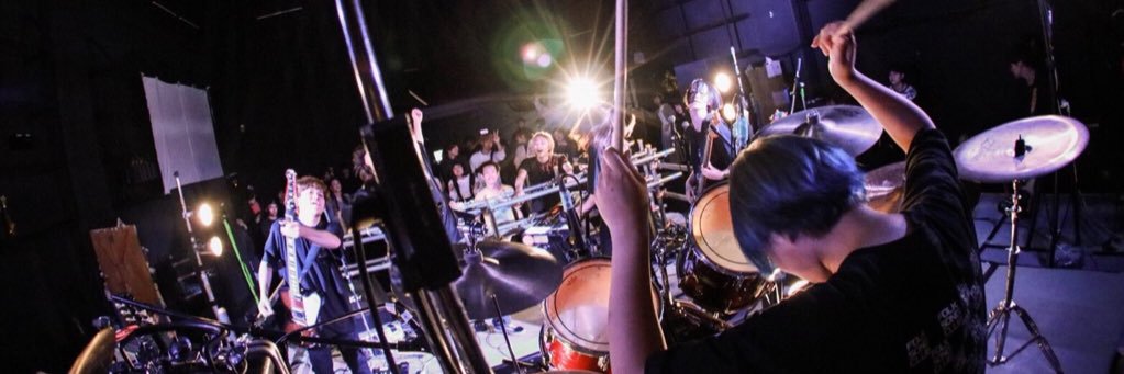 p2_2j's profile banner image