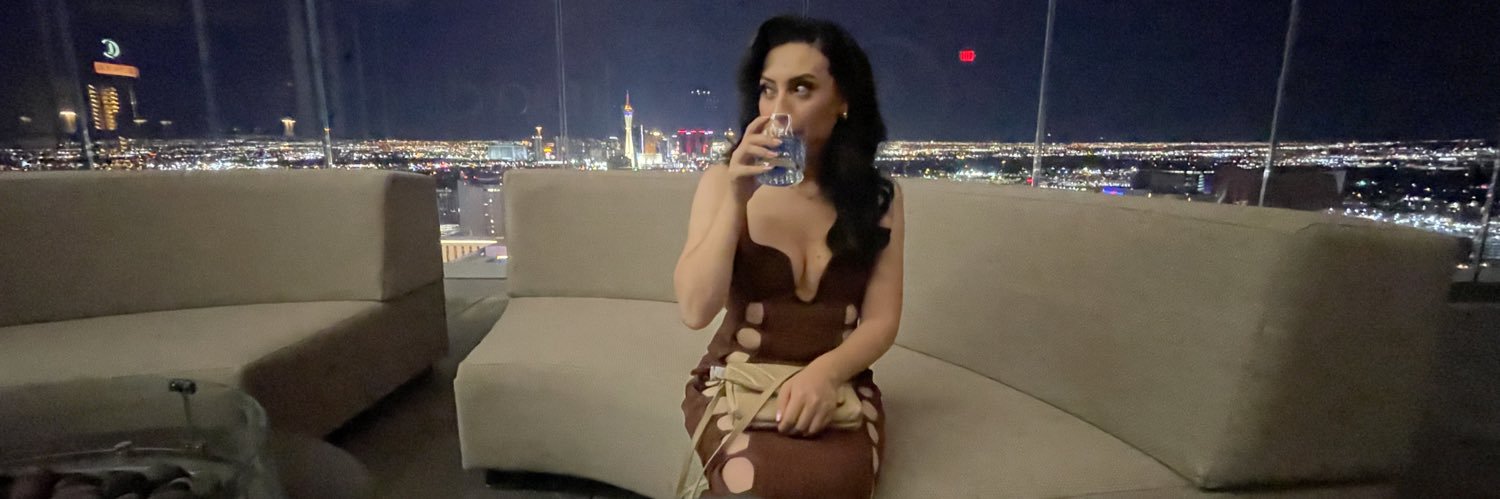 RMarianna_'s profile banner image
