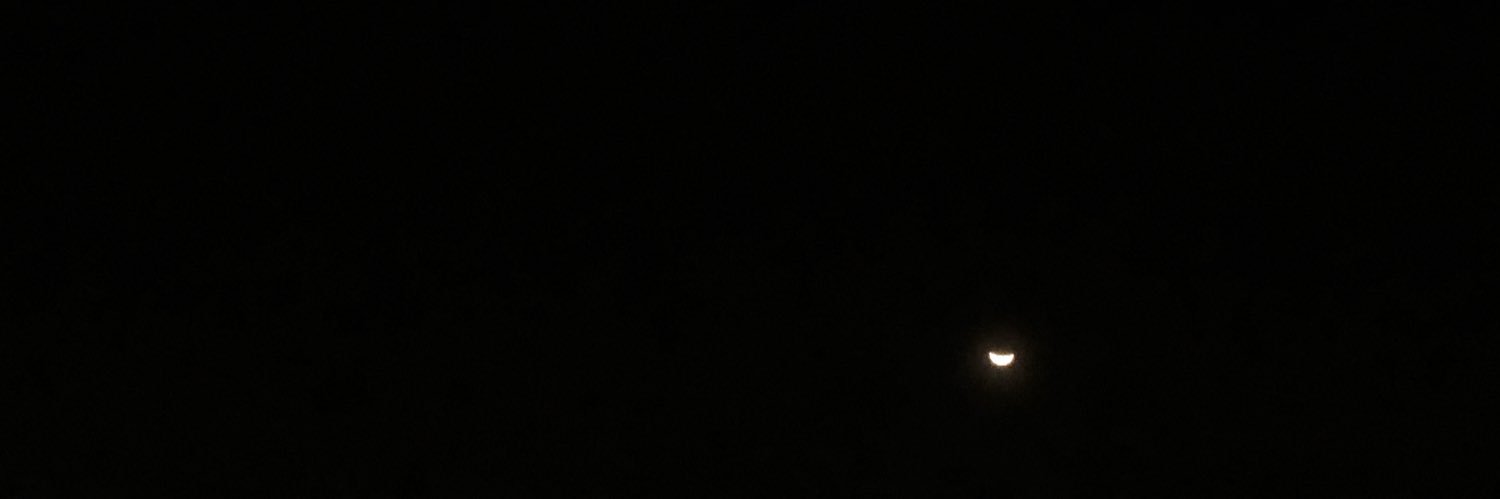 chchvns's profile banner image