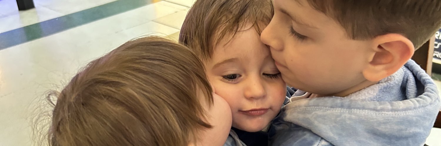 micaelitaylen's profile banner image