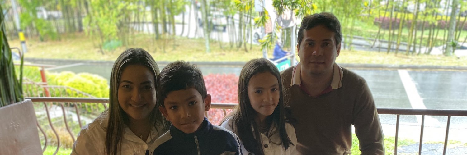 yurisbarrera's profile banner image