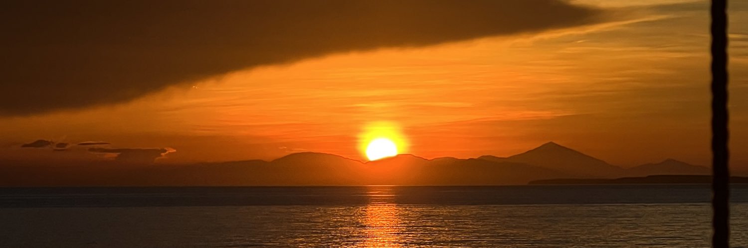 Ayyynnaaa's profile banner image
