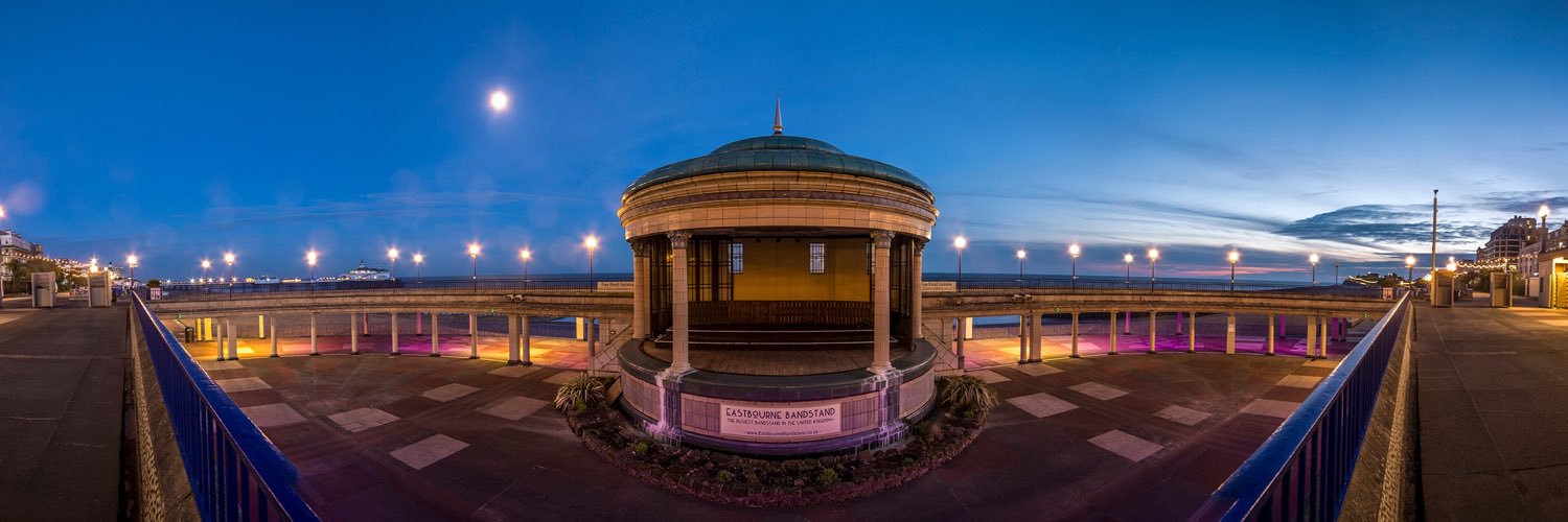 Simon Anderson banner