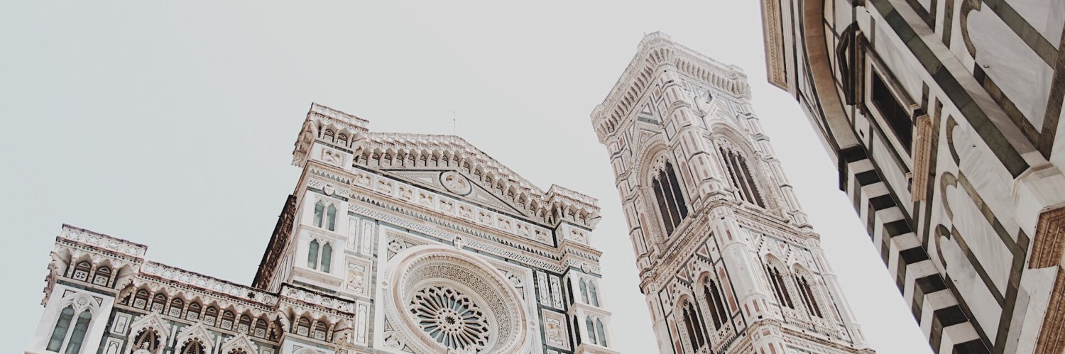 luzveraa's profile banner image