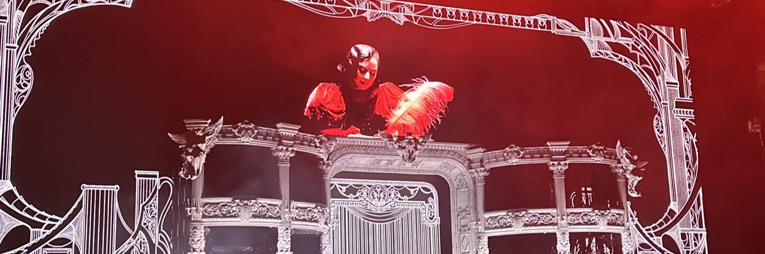 landrogaga's profile banner image
