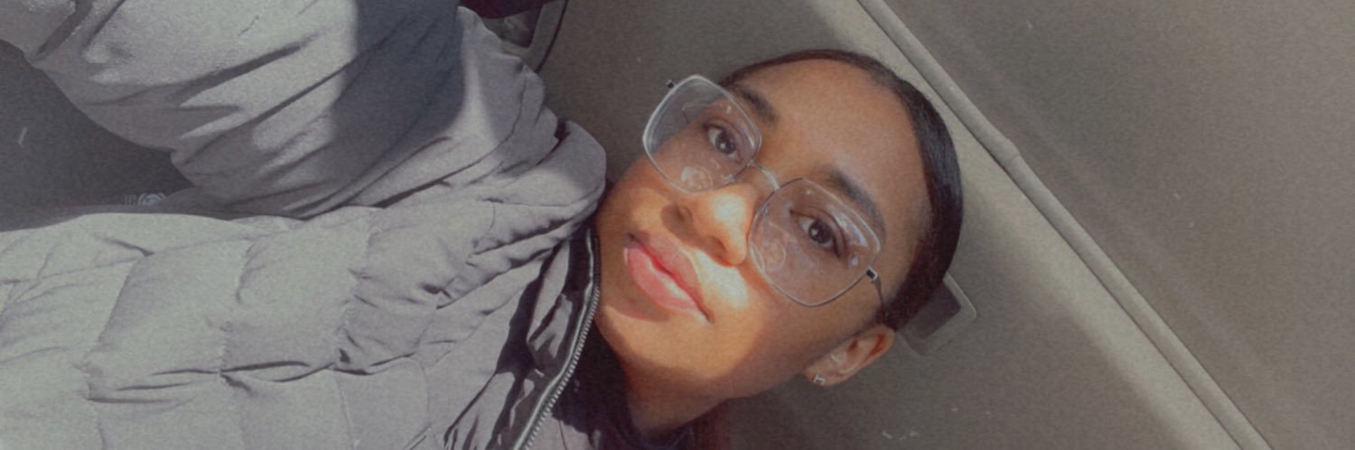 ___mollyyy's profile banner image