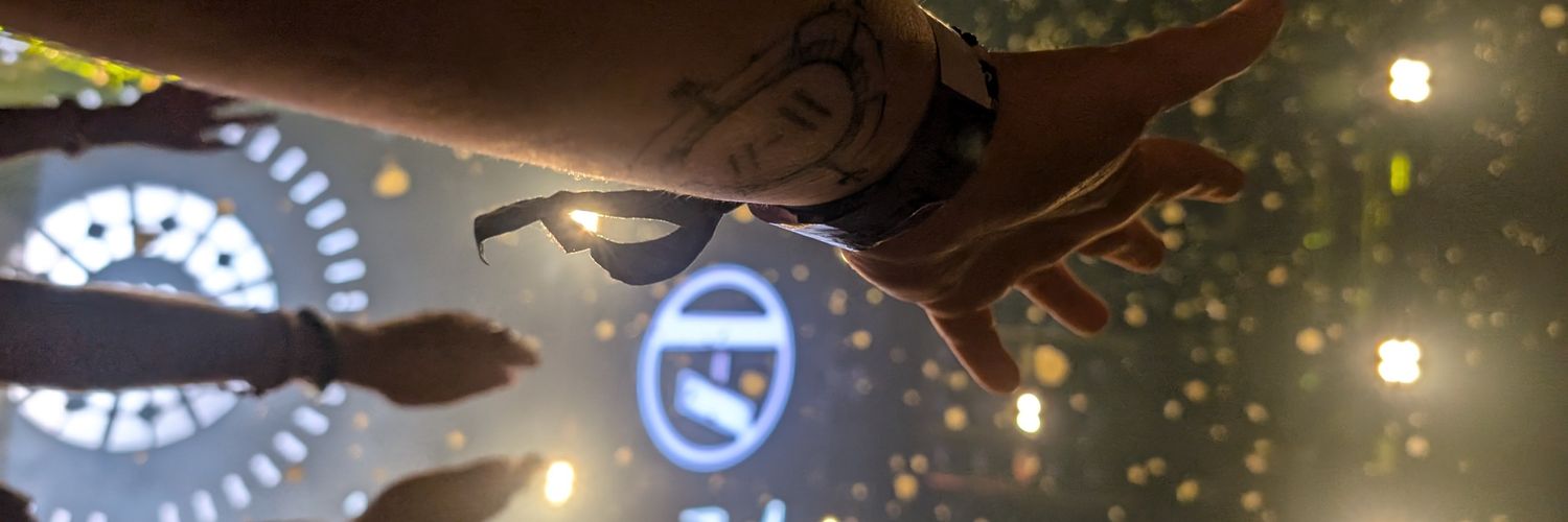 .Melissa • • banner