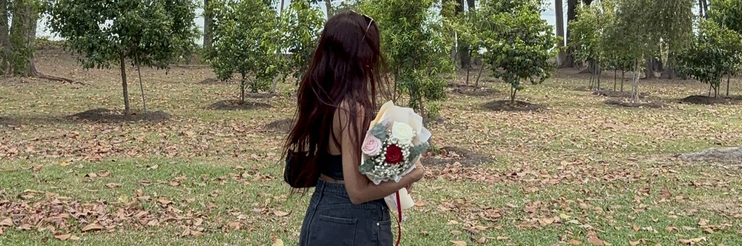 Caaaaaaarissa's profile banner image