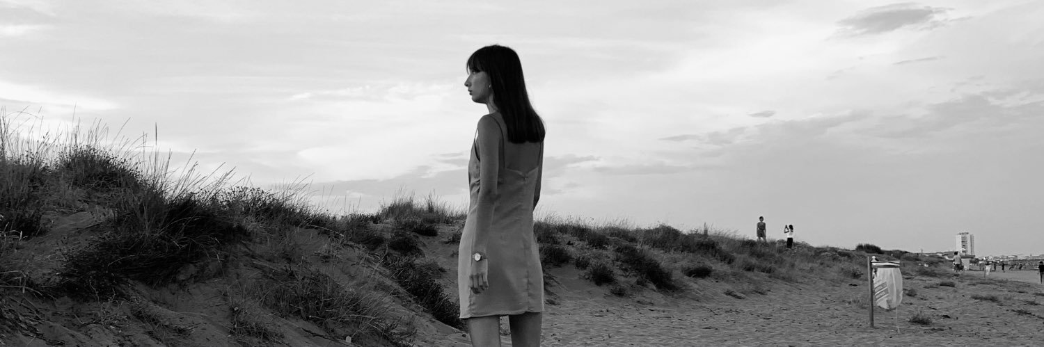 EmmaMagniez's profile banner image