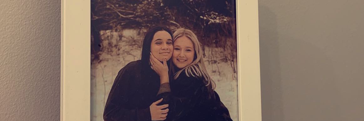 leighanippardd's profile banner image