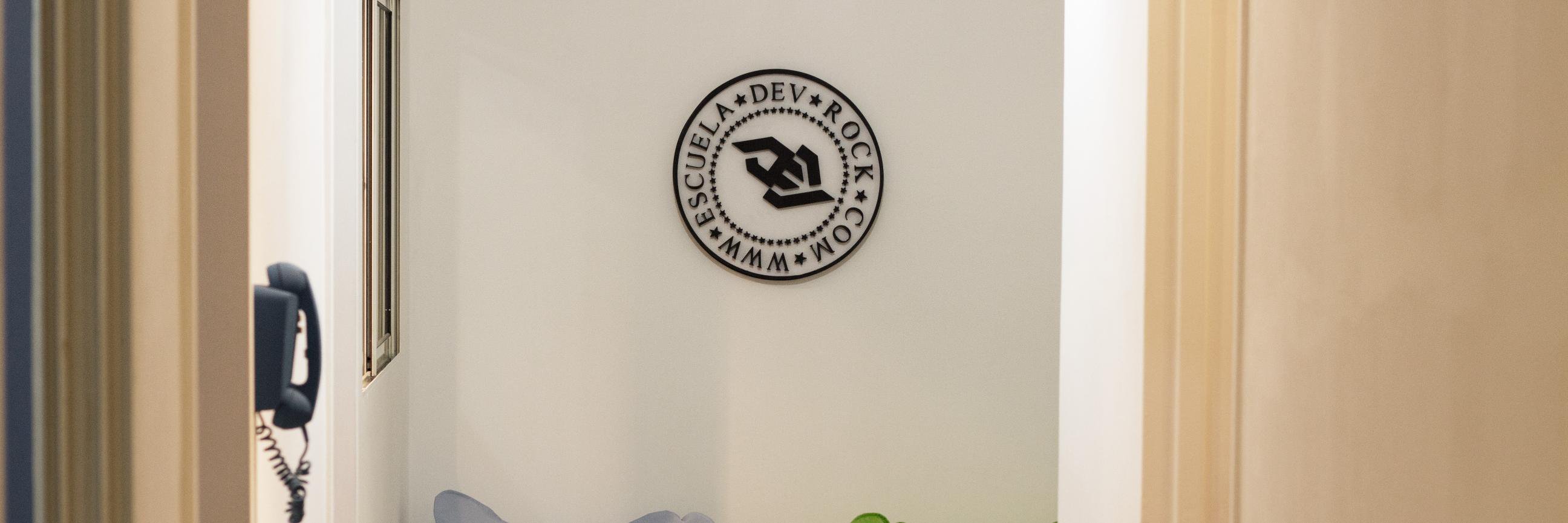 Escuela Dev Rock banner