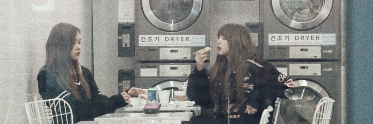 M_Rose_Lisa's profile banner image