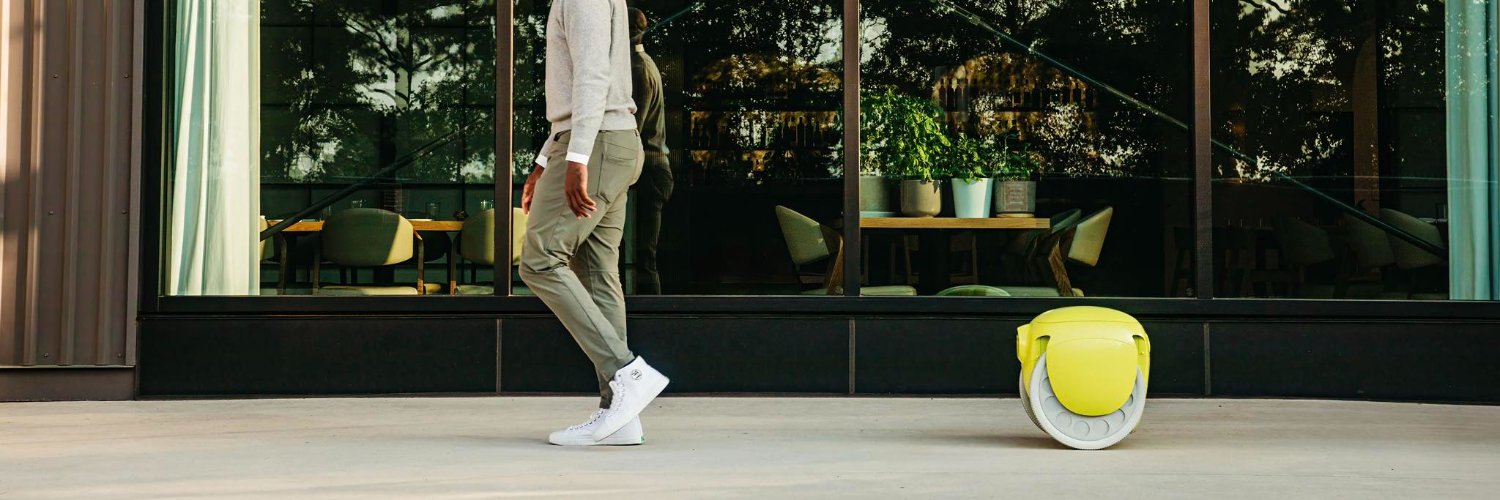 Piaggio Fast Forward banner