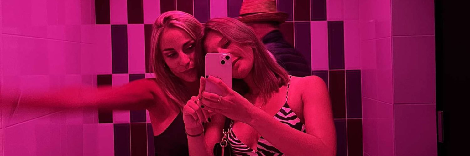 louyvr's profile banner image