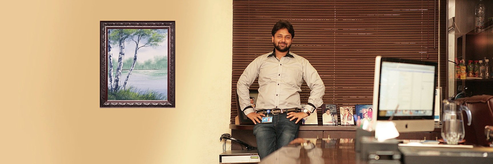 makazhar's profile banner image