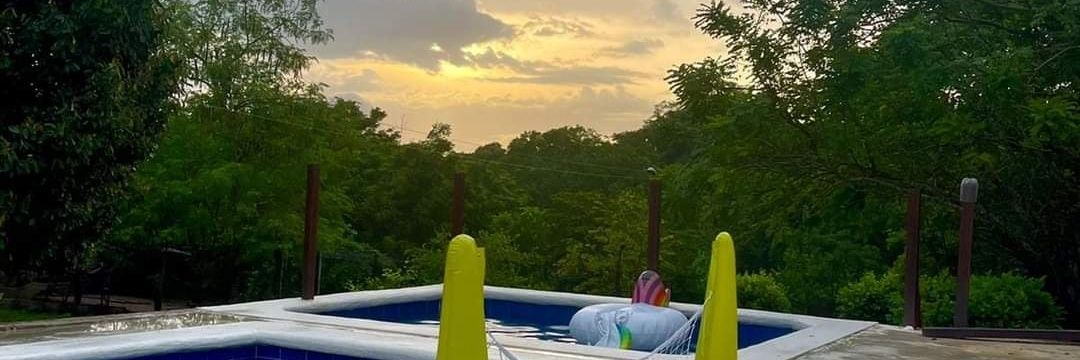 devlucho__'s profile banner image
