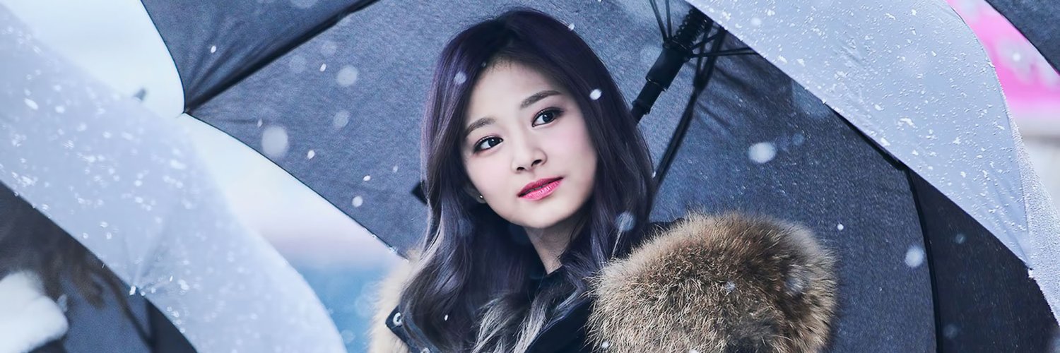 bananateo's profile banner image