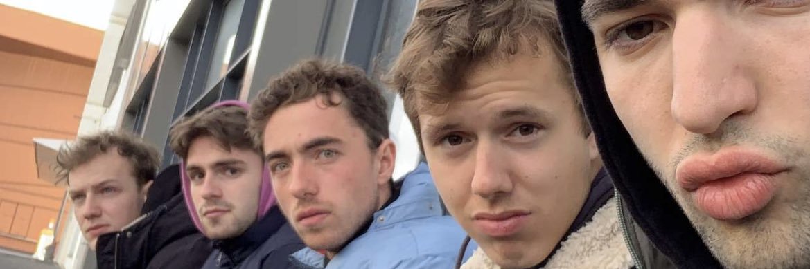 thombams's profile banner image