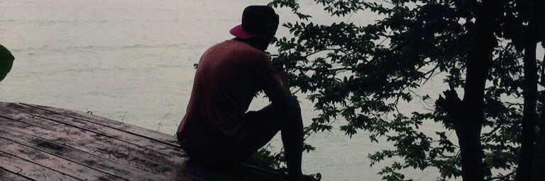 M banner