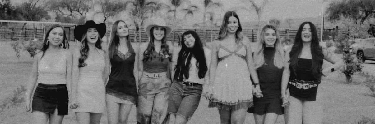 JenniferSt_'s profile banner image