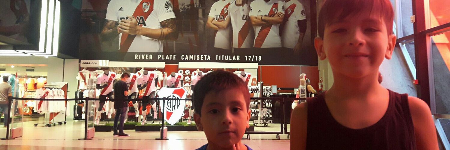 AgussSequeiiira's profile banner image
