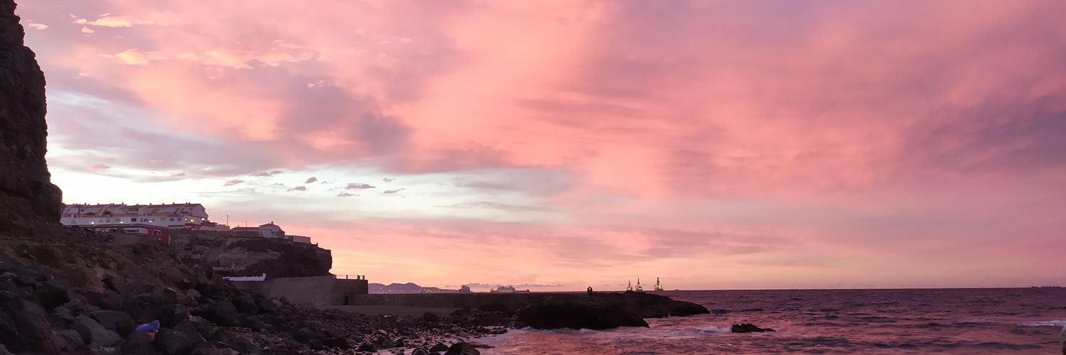 emmareyes_98's profile banner image