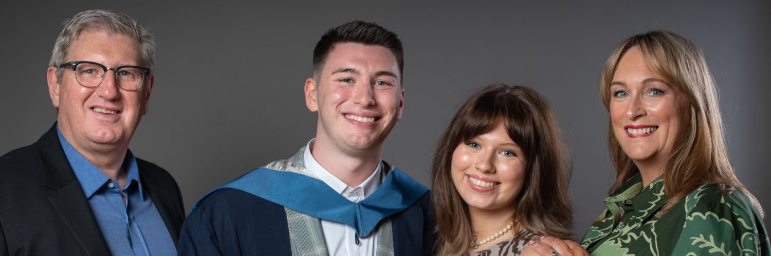 Julie Gibson🏴󠁧󠁢󠁳󠁣󠁴󠁿🌻 banner