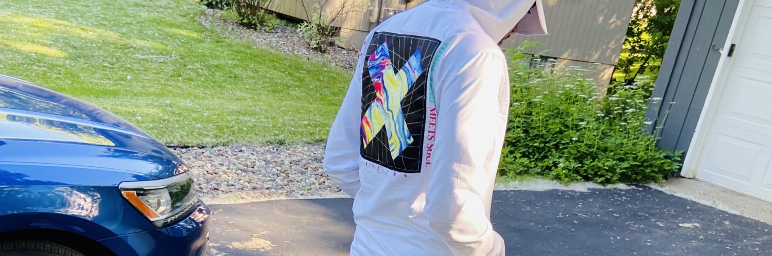 iamleonituz_'s profile banner image
