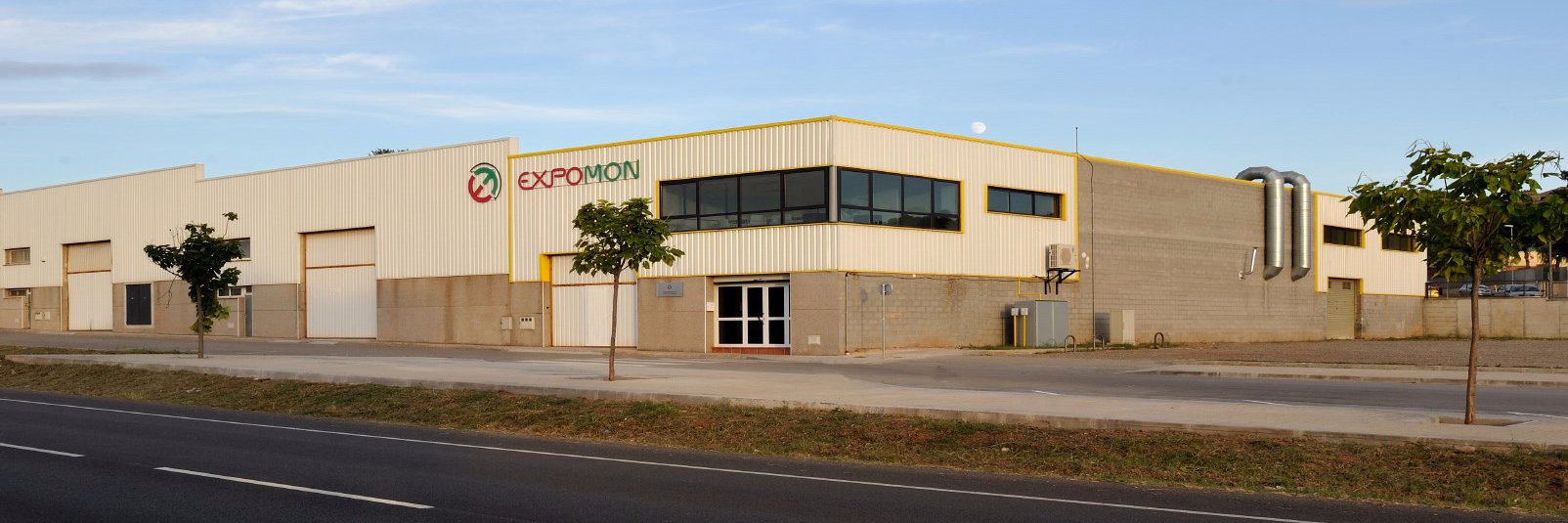 expomon's profile banner image