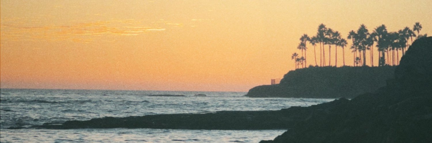 yooitsval's profile banner image