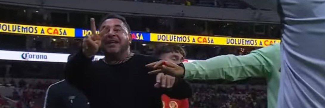 antonioo👾 banner