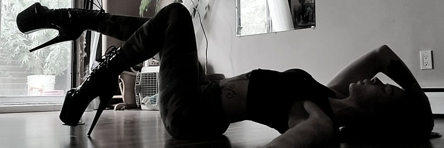 FeliciaR_Pole's profile banner image