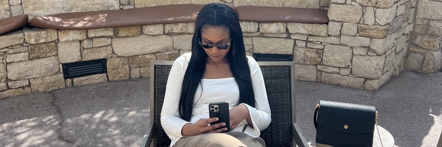 MissAmuzu's profile banner image