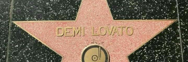 lovatucked's profile banner image