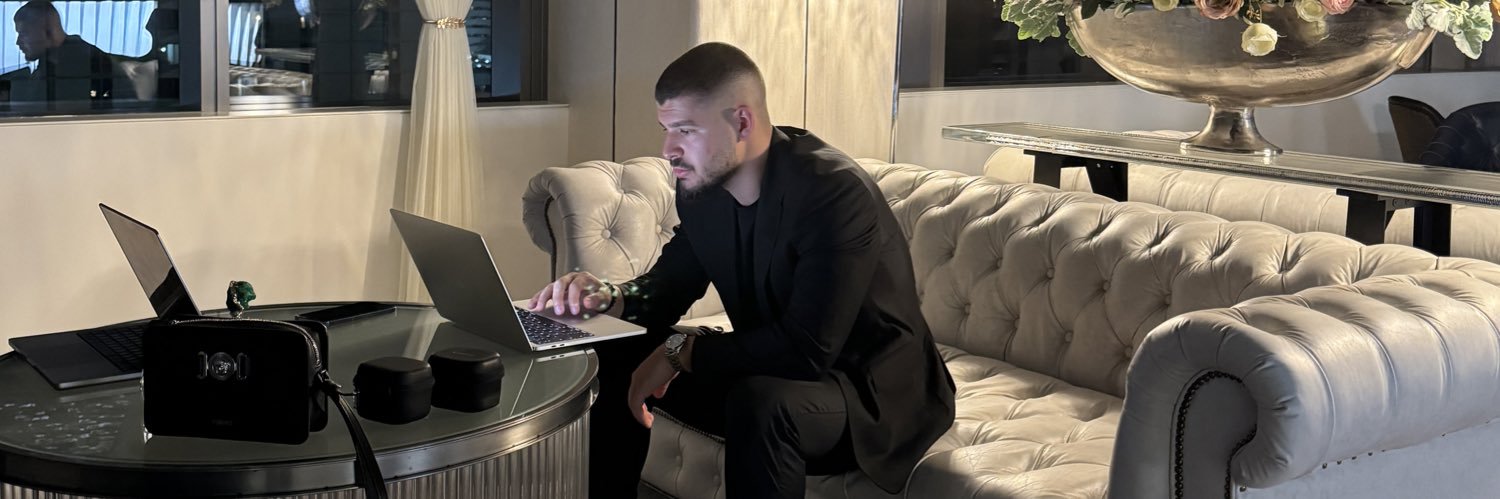 gesireci's profile banner image