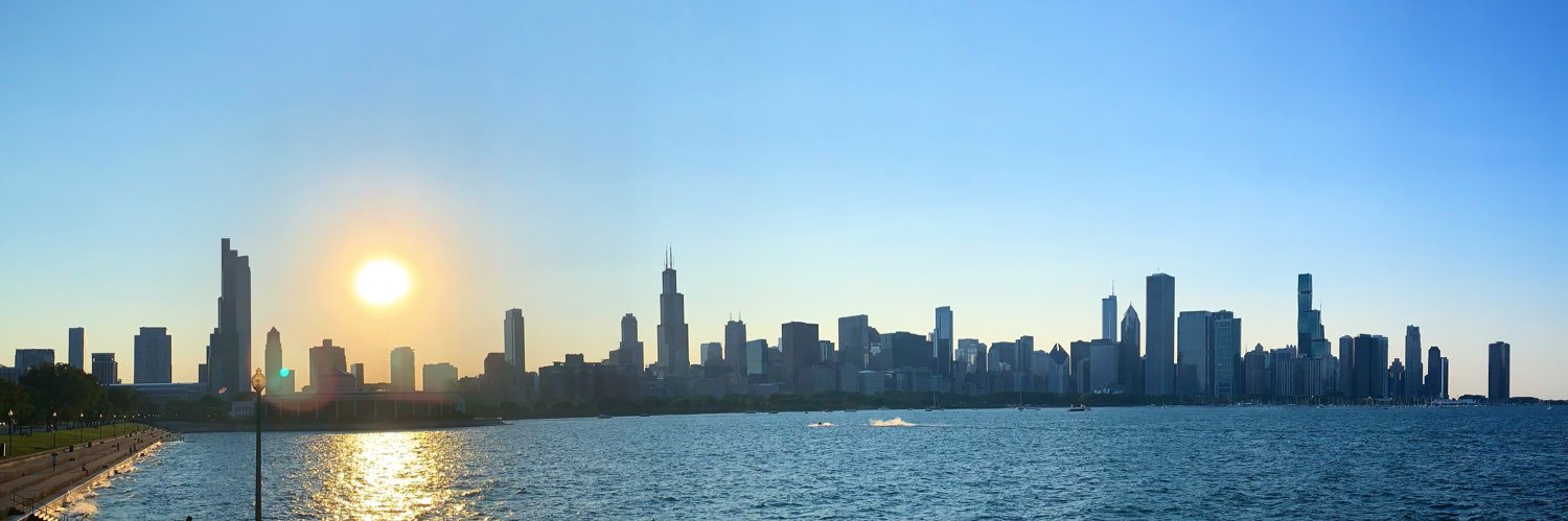 larasisselman's profile banner image