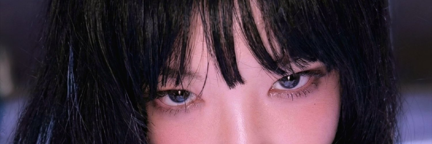 stillchungha's profile banner image