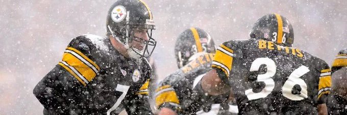 Jaren Kanak’s weiner dog banner