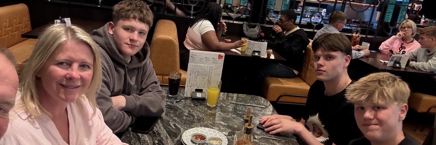 carltommo's profile banner image