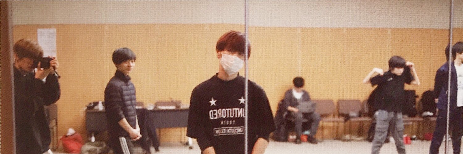 d_smile09's profile banner image