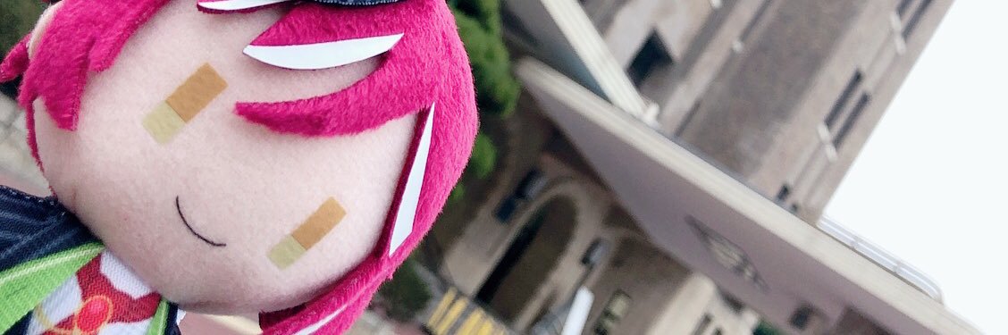 xTiFFiNx's profile banner image