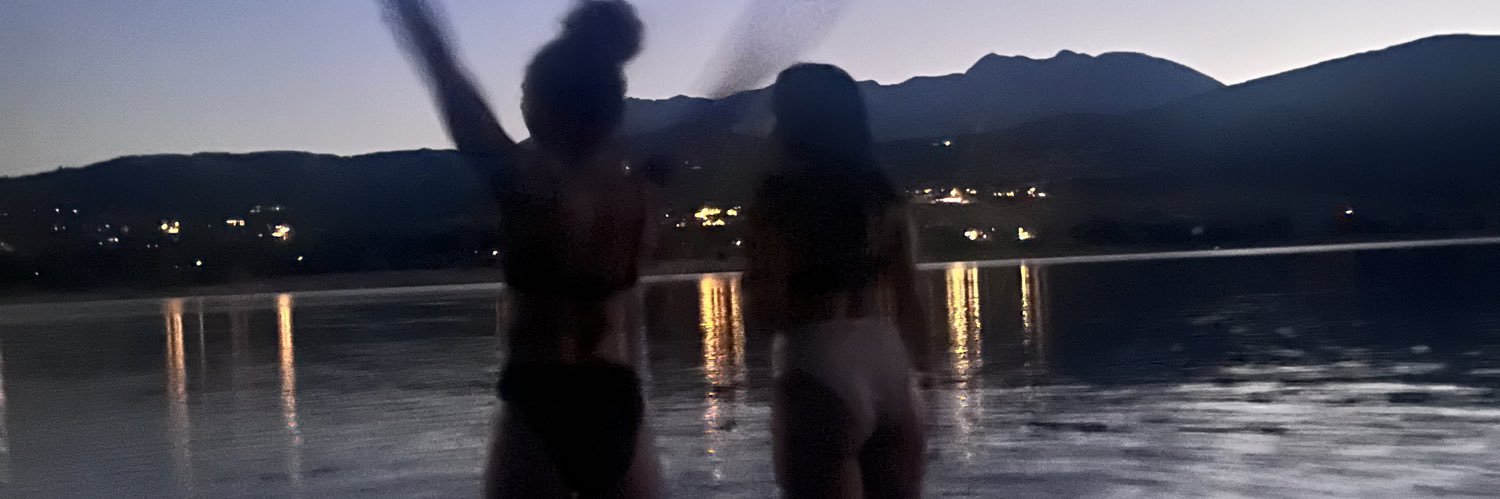 Nicole_6693's profile banner image