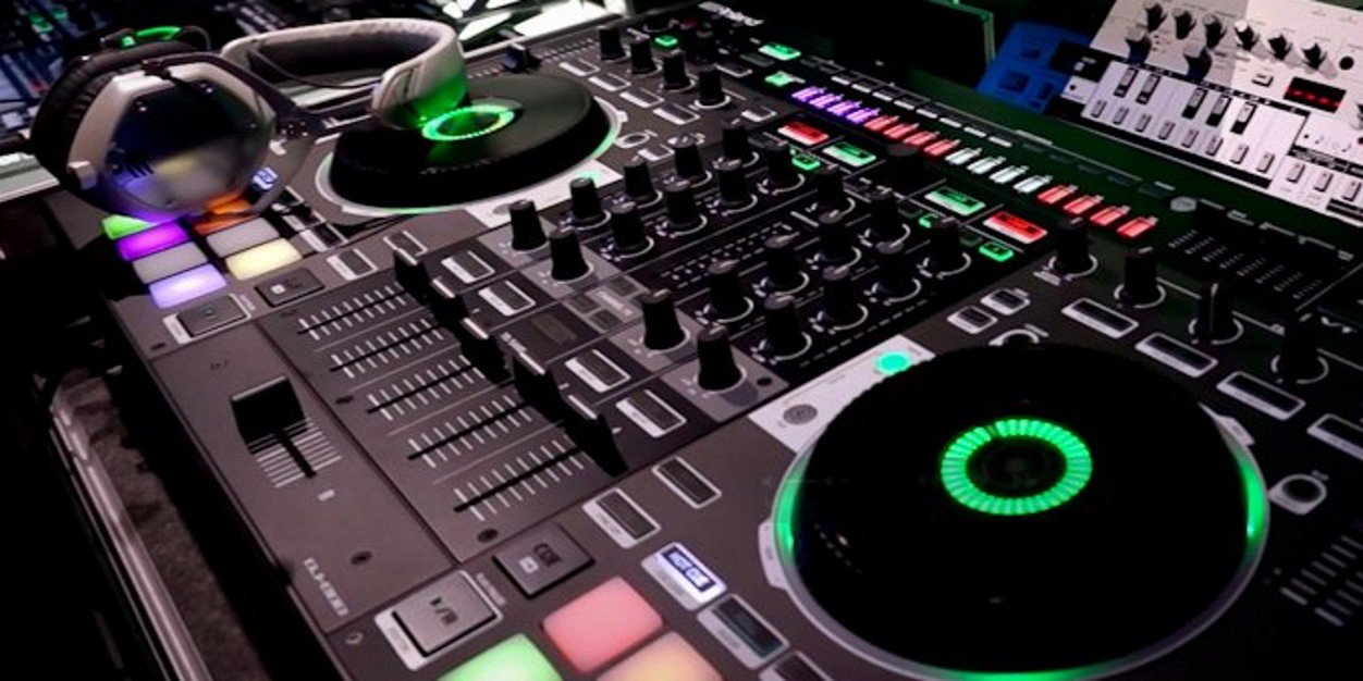 DjDimeCandy's profile banner image