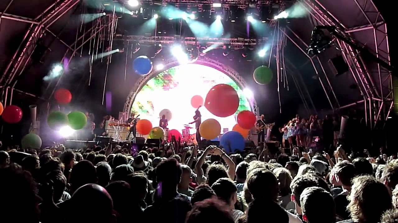 YOU LOVE MUSIC banner